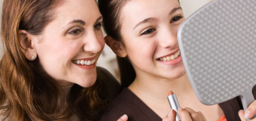 tips-on-When-should-your-daughter-start-wearing-makeup