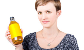 10 Awesome Ways to Use Apple Cider Vinegar