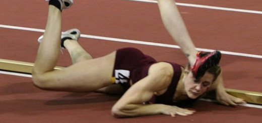 this-girl-falls-flat-on-her-face-during-a-race
