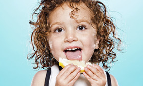 See The Super Funny Reaction Of These Babies When They Taste Lemon For The First Time!