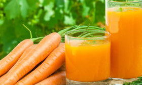 8 Benefits of Carrot Juice for Skin and Hair