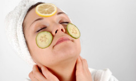 10 Ways to Reduce Acne Scars Naturally