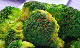 7 Super Foods That Fight Cancer